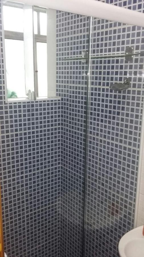 Apto na Enseada-Guarujá, a 150 metros da praia Esterno foto