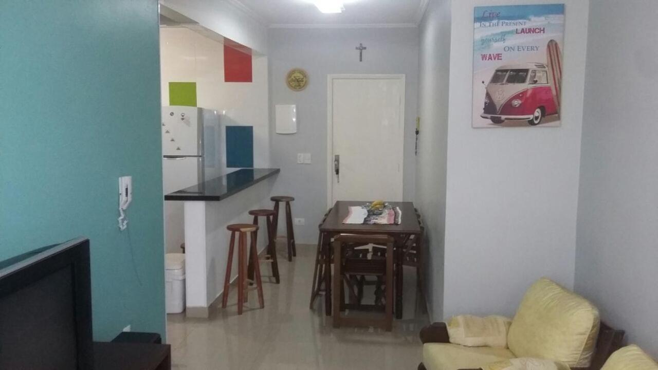 Apto na Enseada-Guarujá, a 150 metros da praia Esterno foto